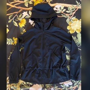 Lululemon Pack It Up Jacket! Size 6